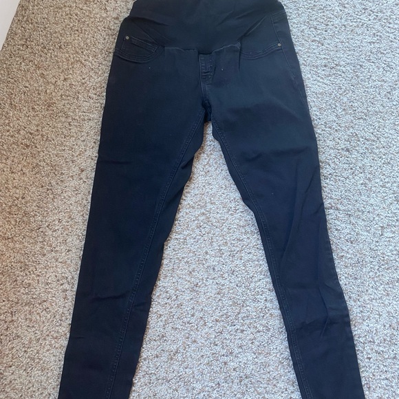 3 pairs of maternity jeans - Picture 2 of 5